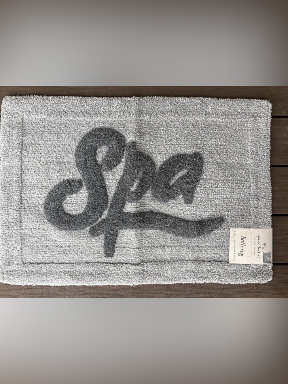 SPA COLLECTIVE New York 2018 Bath Rug May 20” x 30” Grey